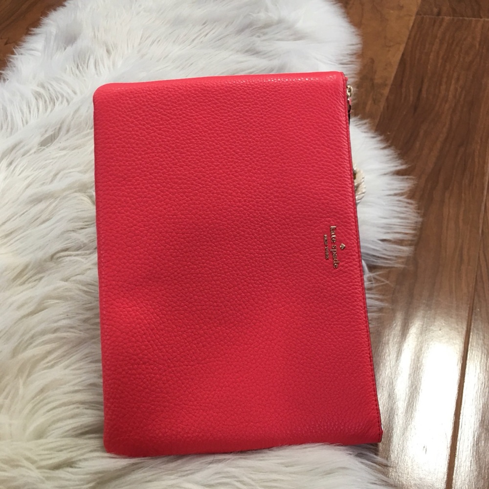 Kate spade LG Jackson pouch